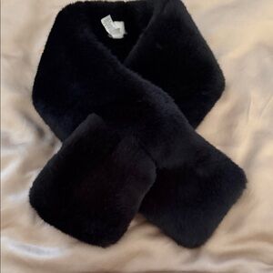 Elegant Black Faux Fur Scarf